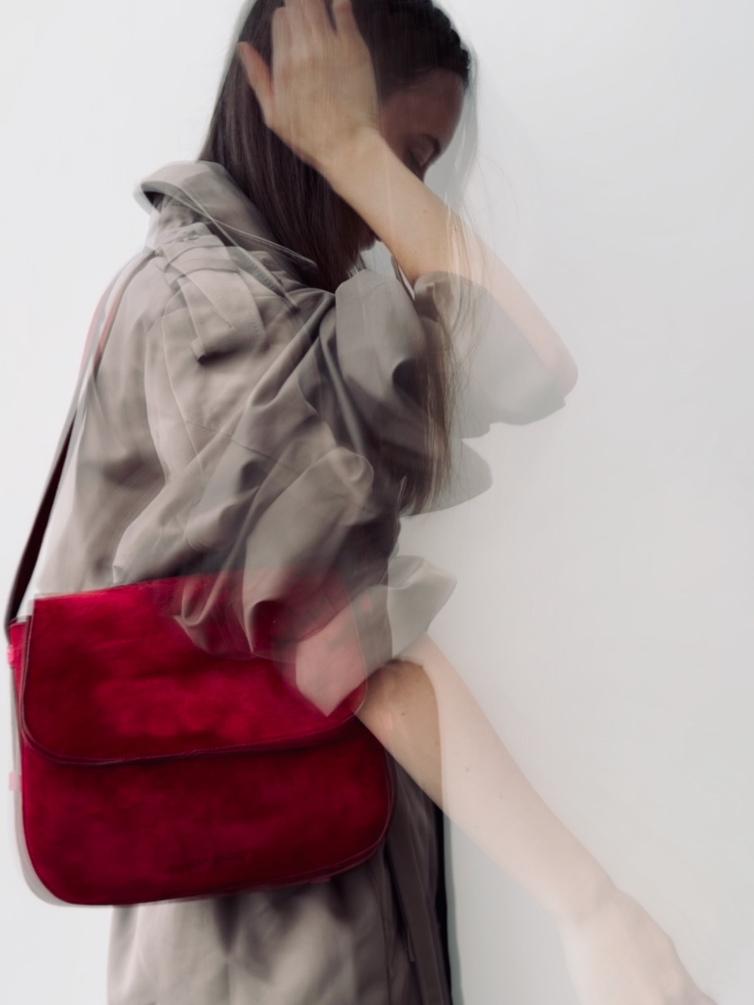 Structured Suede Carry